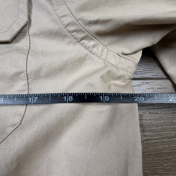 LAUREN Ralph Lauren Snap Button Down Khaki Shirt, Roll-Tab Sleeve, Safari, Sz M - Picture 3 of 13